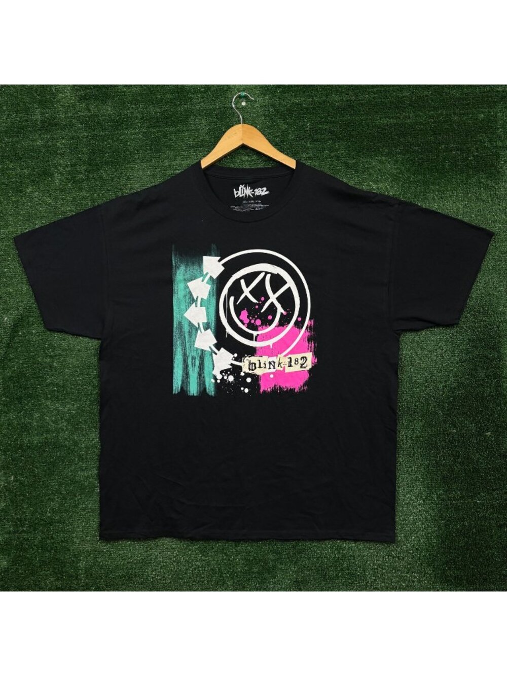 Blink-182 Self Titled Album Punk Rock Band T-Shirt Size 2XL